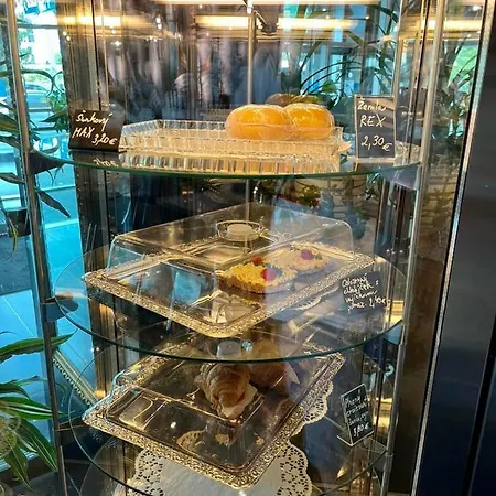 Butique In The Center Апартаменты *