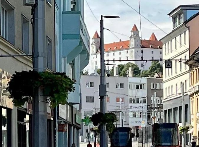 Butique In The Center * Братислава